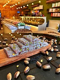 CEZERYE SARI HAVUÇLU ANTEP FISTIKLI